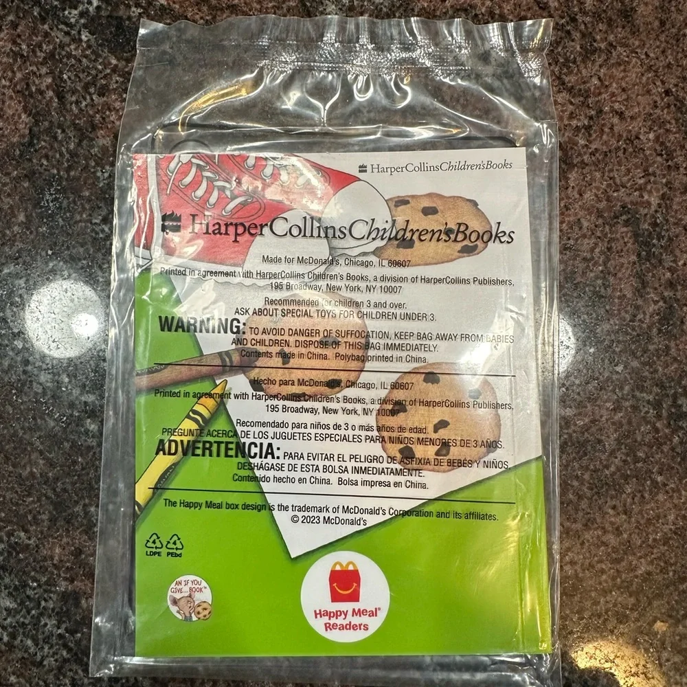 NWT Mini “If You Give a Mouse a Cookie” book